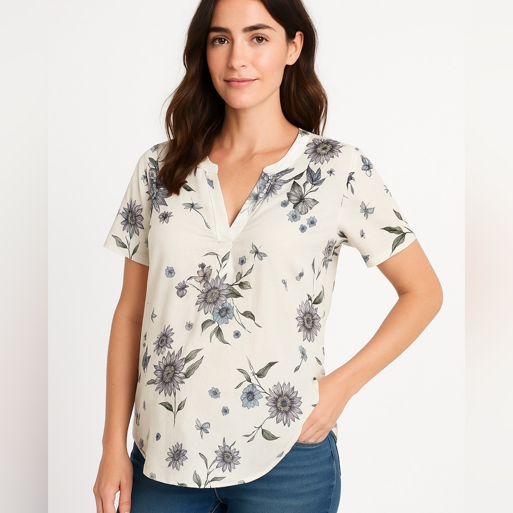 Old Navy Pleated Front V Neck Blouse. Size L